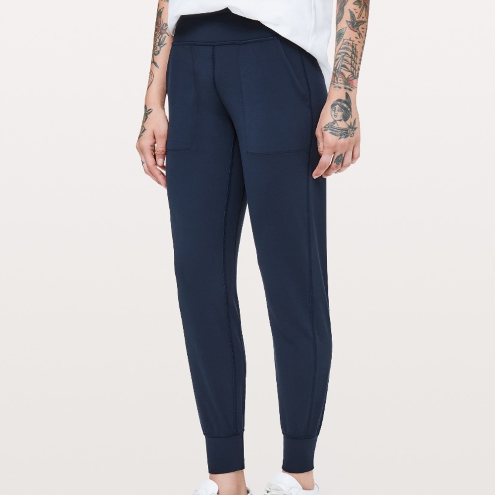 Lululemon Align Jogger 28’’